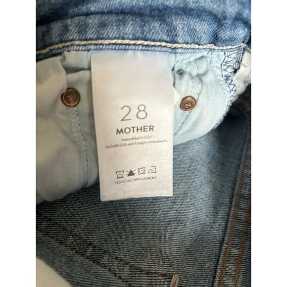 MOTHER The Weekender Fray Jeans Six Packs On Me 28 Flare - Picture 8 of 10
